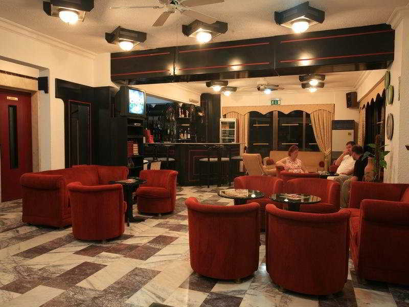 Saturn Hotel Кушадаси Екстер'єр фото