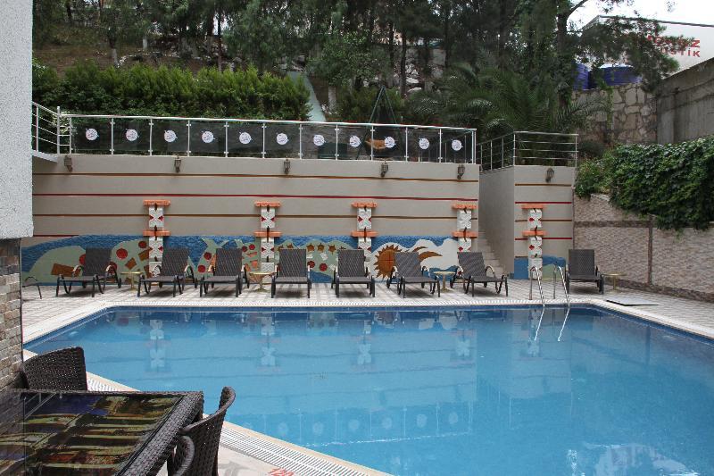 Saturn Hotel Кушадаси Екстер'єр фото