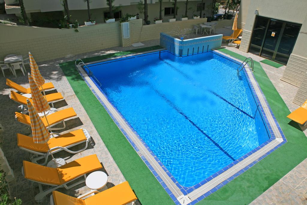 Saturn Hotel Кушадаси Екстер'єр фото